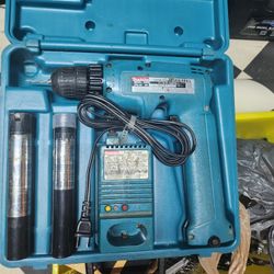 Makita Cordless Driver Drill