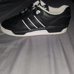 Adidas Size 10.5 Mens 