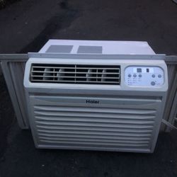 Very Good Condition Haier Air Conditioner 