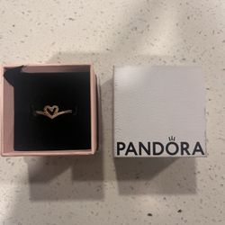 Pandora rose gold ring