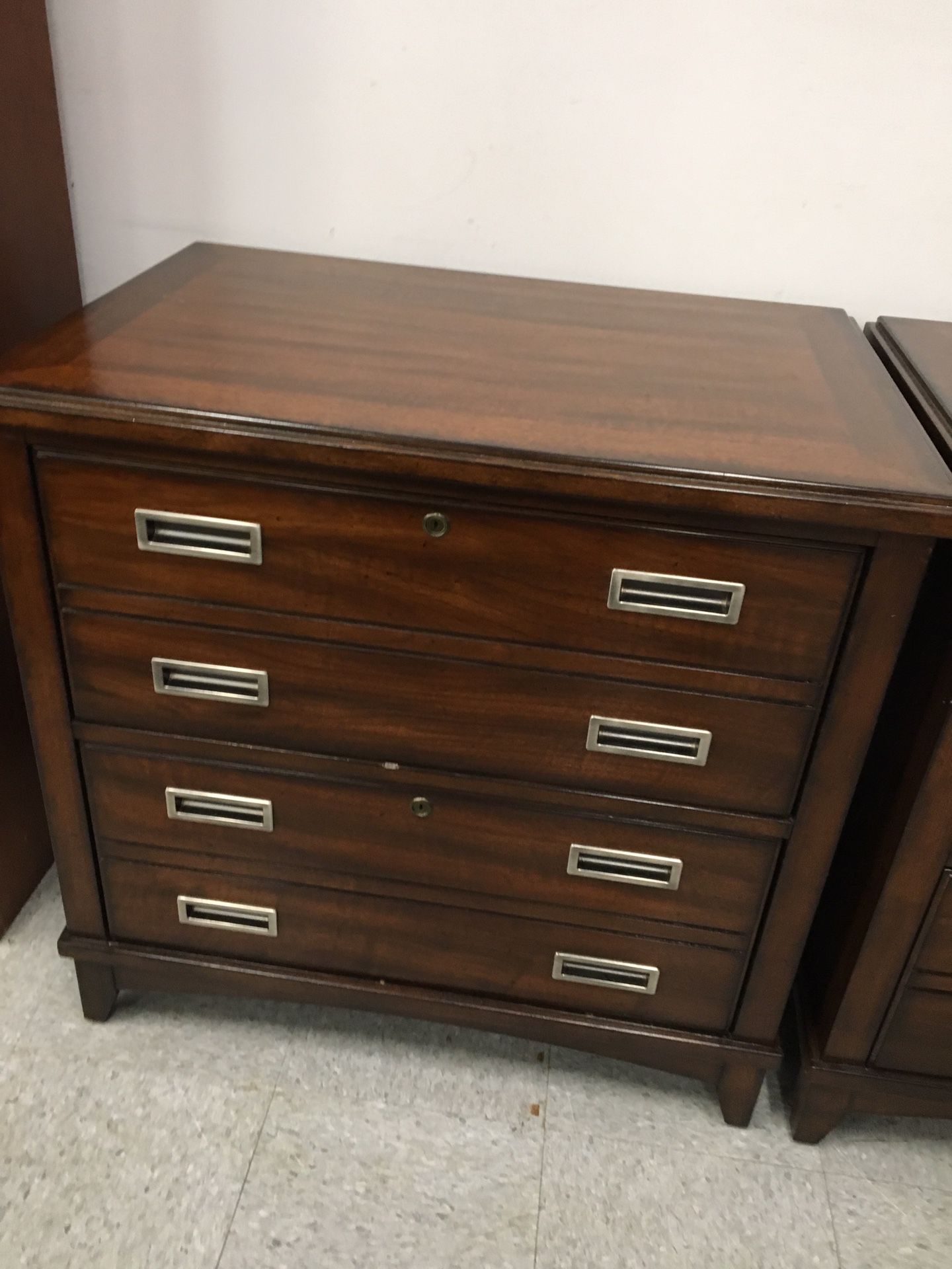 Files cabinet great condition