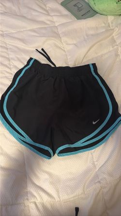 Women’s Nike running shorts size small
