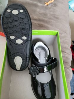 NEW Stride Right Black Shoes