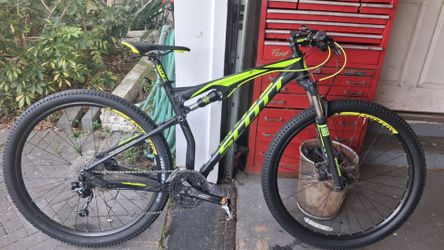 Scott Spark 960 FULL SUSPENSION 29ER $600 FIRM