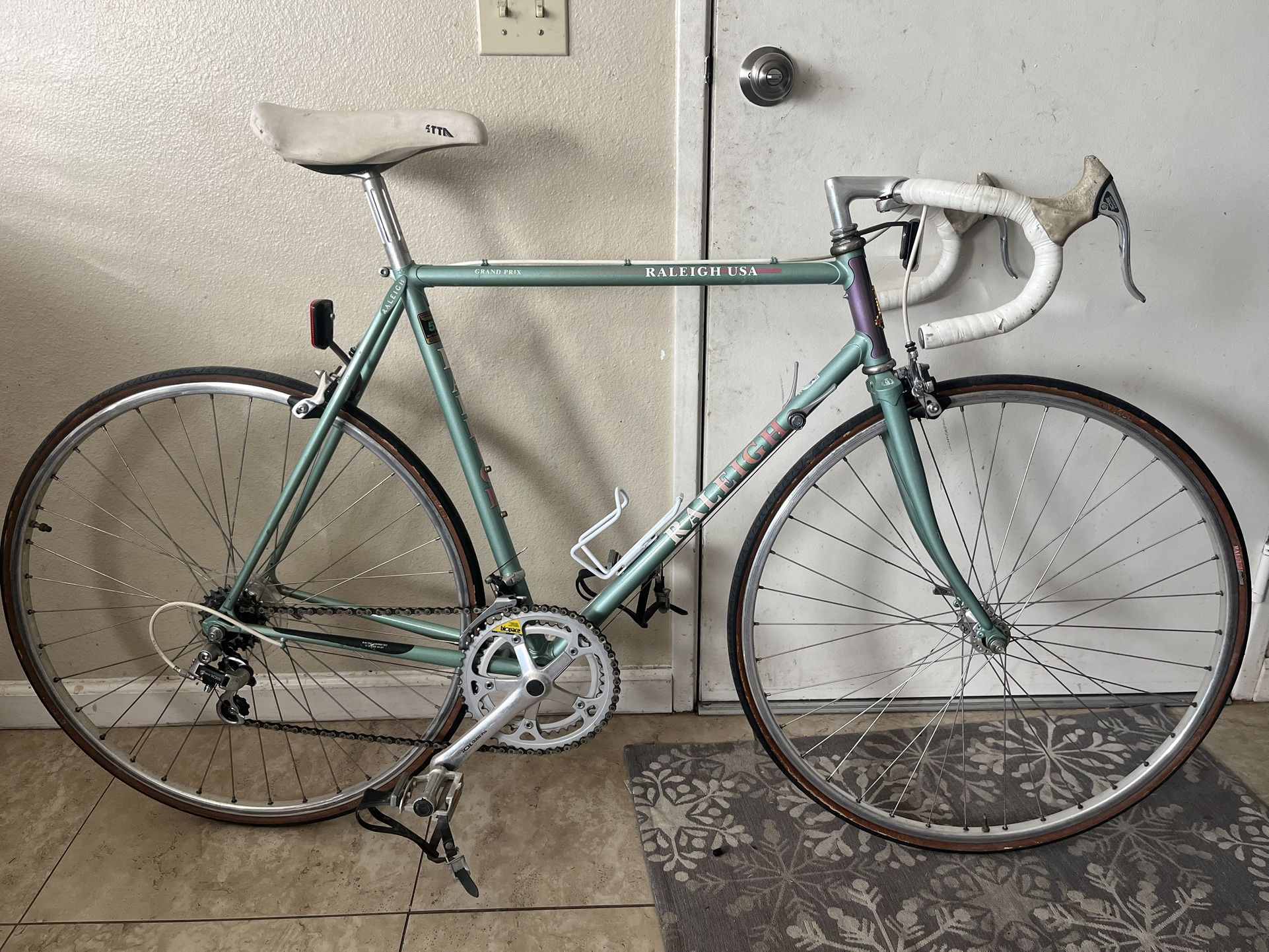 Raleigh Road Bike 54cm