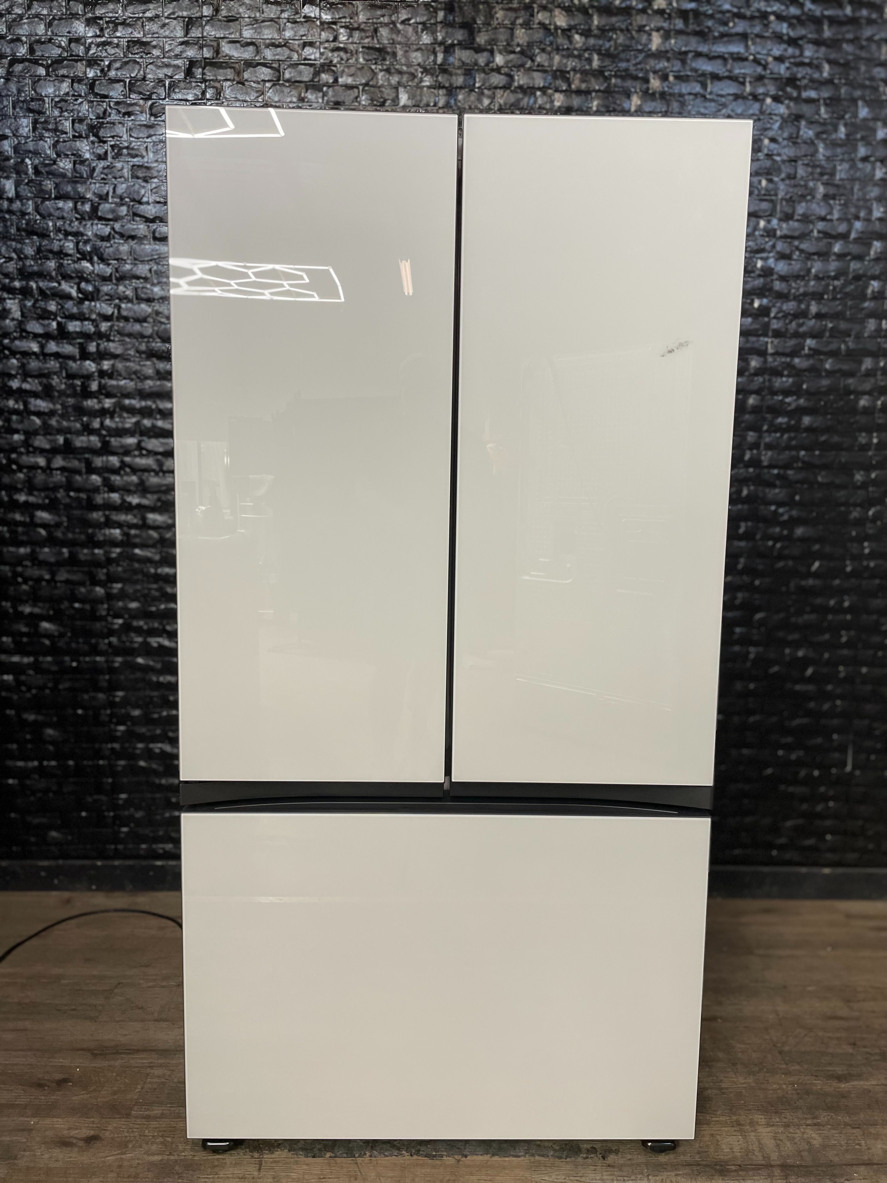 SAMSUNG BESPOKE REFRIGERATOR w/WARRANTY! R2798A