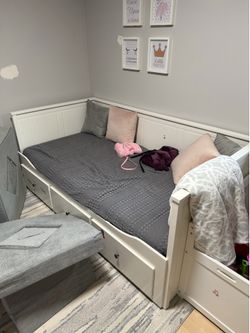 Daybed and cabinet
