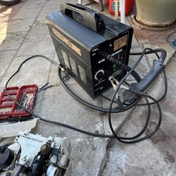 Chicago Electric. Welding. 90 Amp. Flux Wire. Welder 