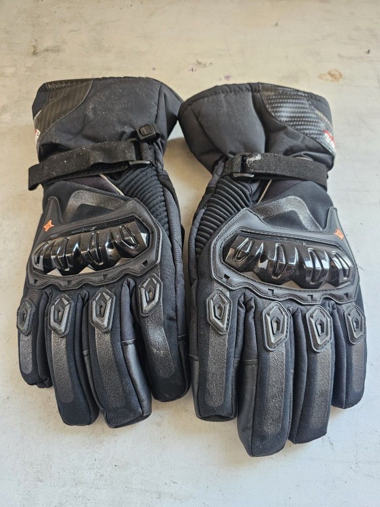 Kemi Moto Motorcycle gloves.