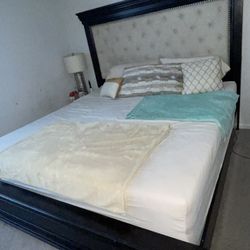 4 Piece Ashley King Size Bedroom Set