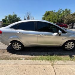 2011 Ford Fiesta