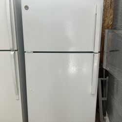 GE Refrigerator (delivery+install Available)  Height 66 X Width 30