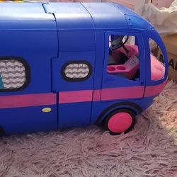 L.O.L OMG blue Bus 
