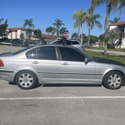 2001 BMW 325i