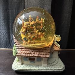 vintage Disney’s Pinocchio Snow Globe