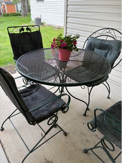 Patio set