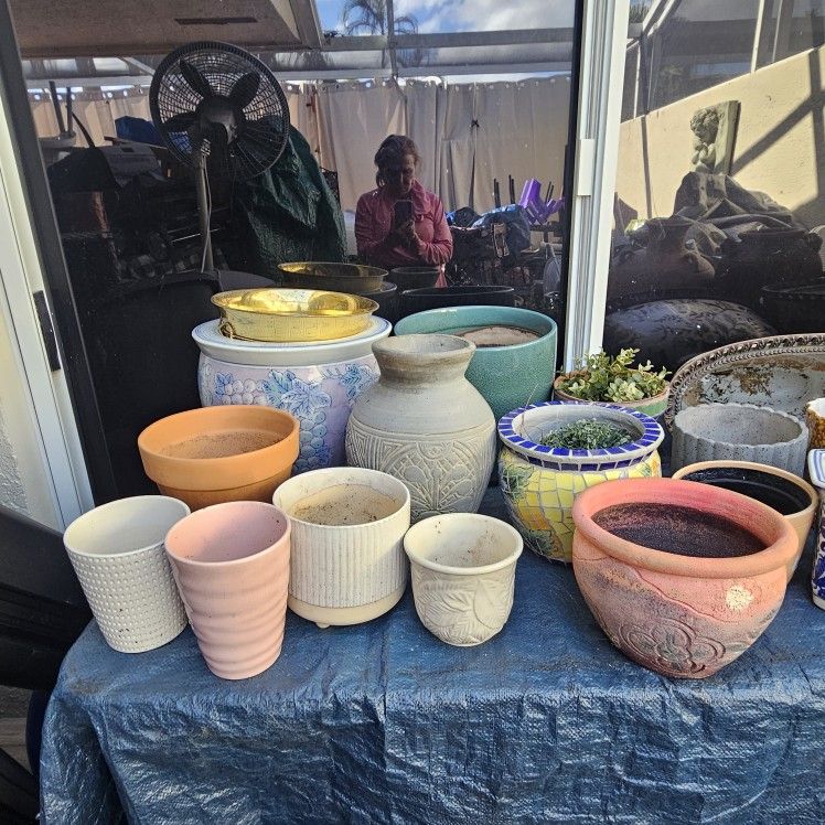 ASSORTED PLANT POTS. $3 TO $20