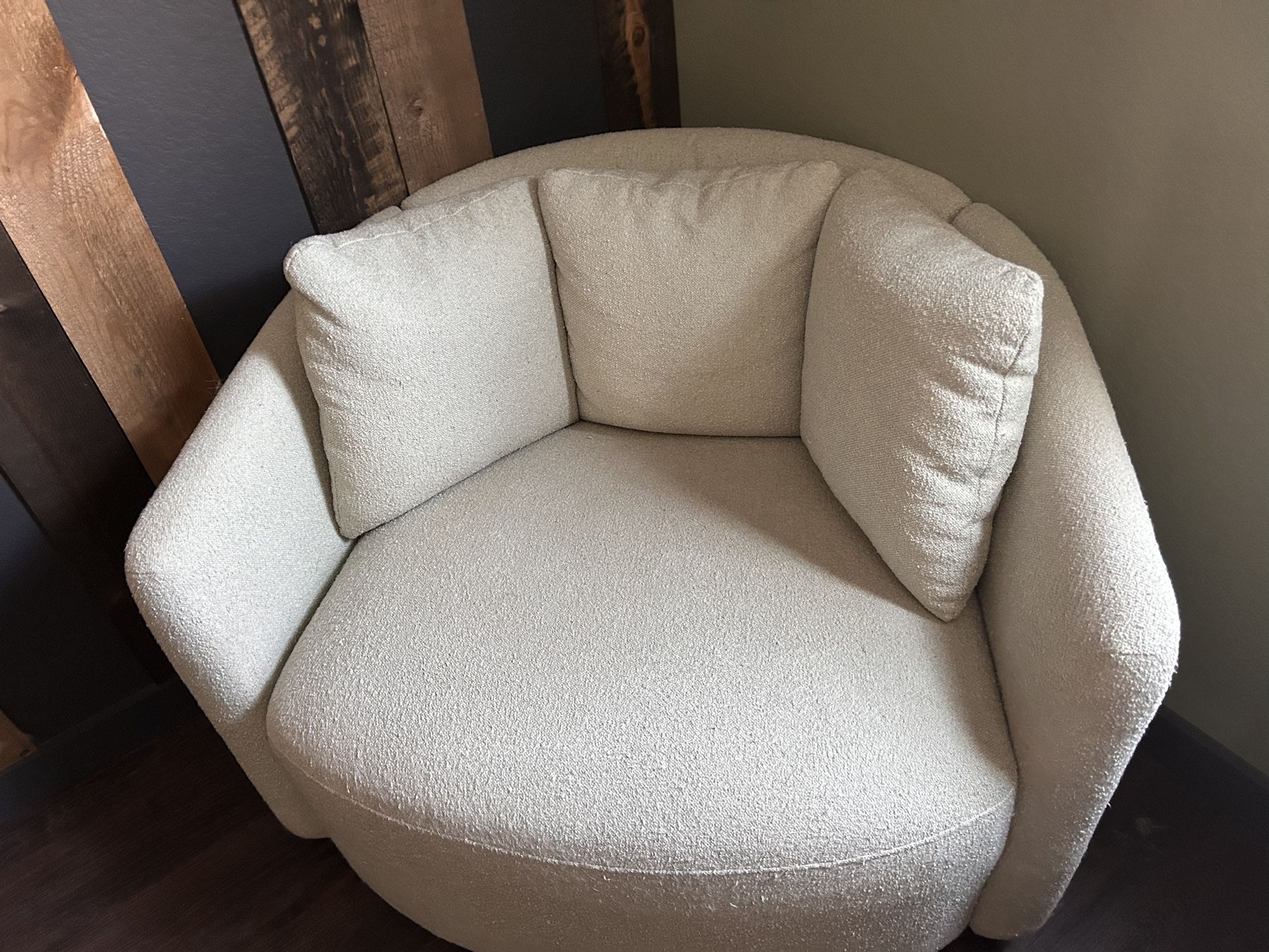 Swivel Chair