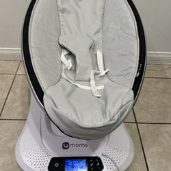 Mamaroo Multi Motion Baby Swing 