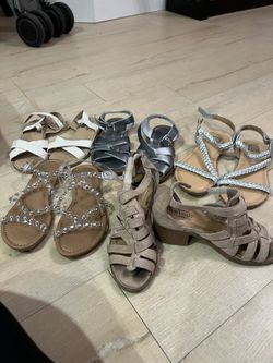 Girls Shoes Lot Size 1 , 2