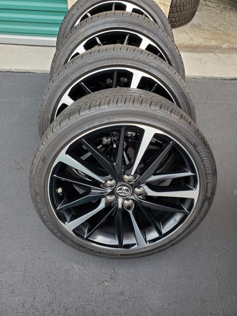 Set of 4 (19"x8") Toyota Camry XSE rims and Bridgestone Turanza 235/40R19 (no trades accepted)