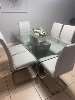 Dinning table