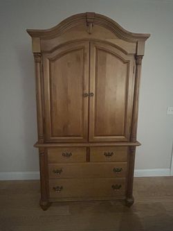 Armoire - TV Not Included