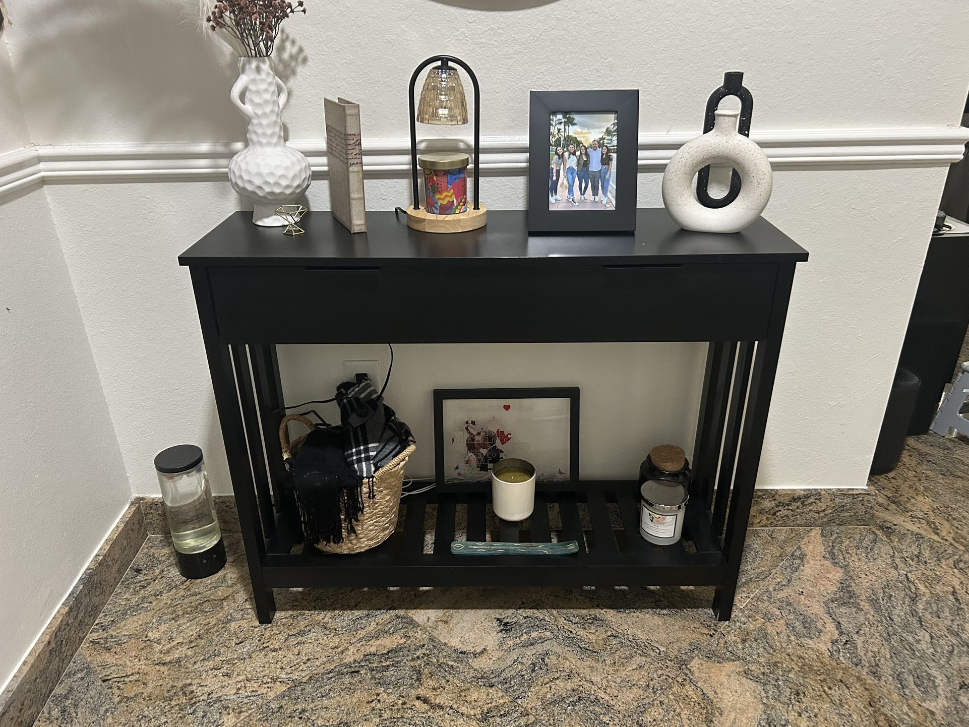 Black Console Table – Stylish & Functional.