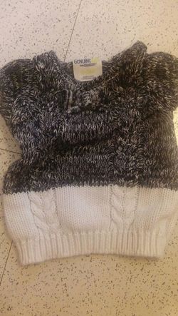 Baby girl sweater dress size 0-3 months