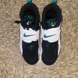 Nike Air DT Max 96 “Mean Green” (Deion Sanders