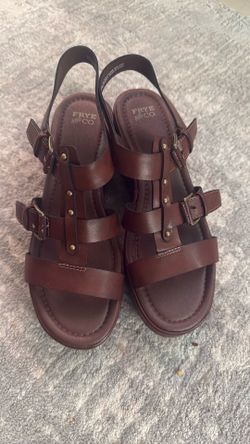 Brand new ladies sandals, size 8, 25$