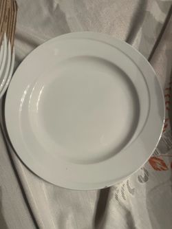 120pc Corby Hall Scandia White Porcelain Set - Plates & Bowls
