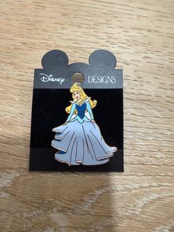 Disney Designs Sleeping Beauty Princess Aurora Enamel Pin on Original Card
