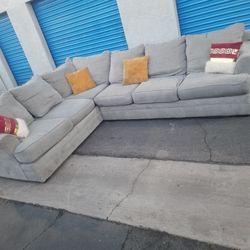 Modern Sectional Couch Gray 🛋 Very Clean 🛋 