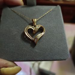 Gold heart Pendant On chain
