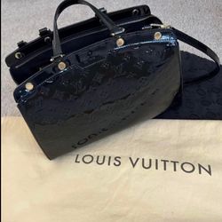 Louis Vuitton Brea Bag Like New 