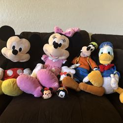Mickey And Friends Lot