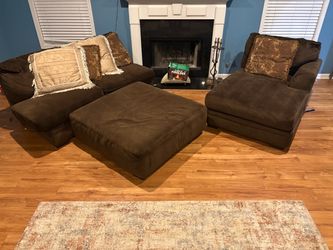 Dark Brown Loveseat & Chaise (Pillows included)