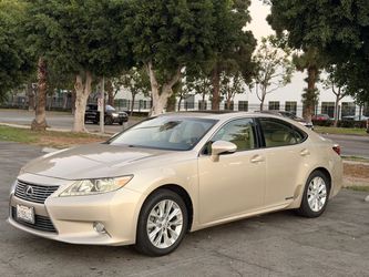 2013 Lexus ES 300h