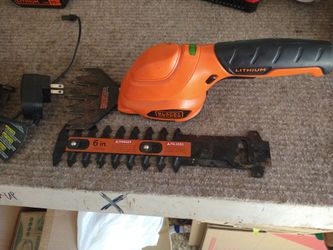 Black and Decker Shrub and Grass Trimmer used in Warrenville