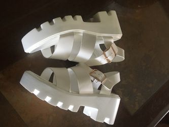 Pretty sandals brand new