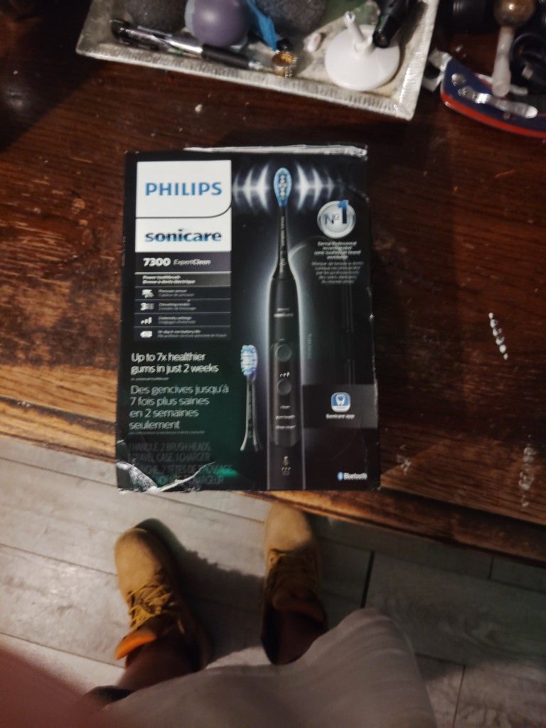 Philips Sonicare 7300 Electric Toothbrush