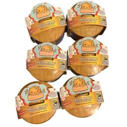 SDCC Exclusive Hello Kitty Golden Edition Dumplings