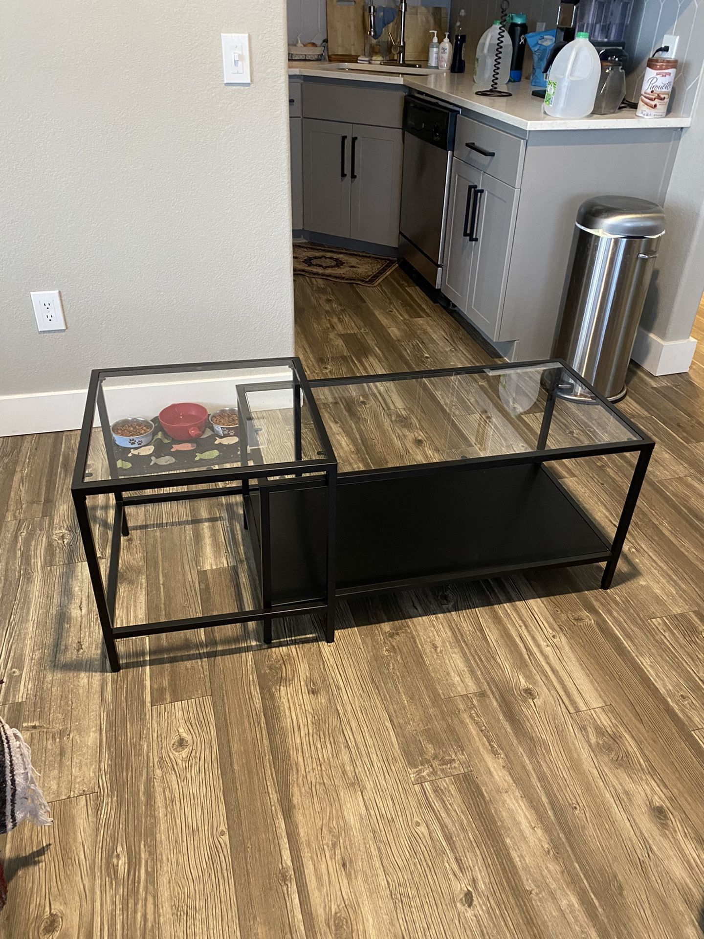 IKEA GLASS COFFEE TABLE