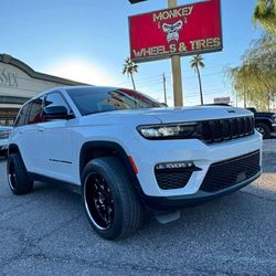 20x10 Rogue Wheels And Tires 265/50/20 Advanta 