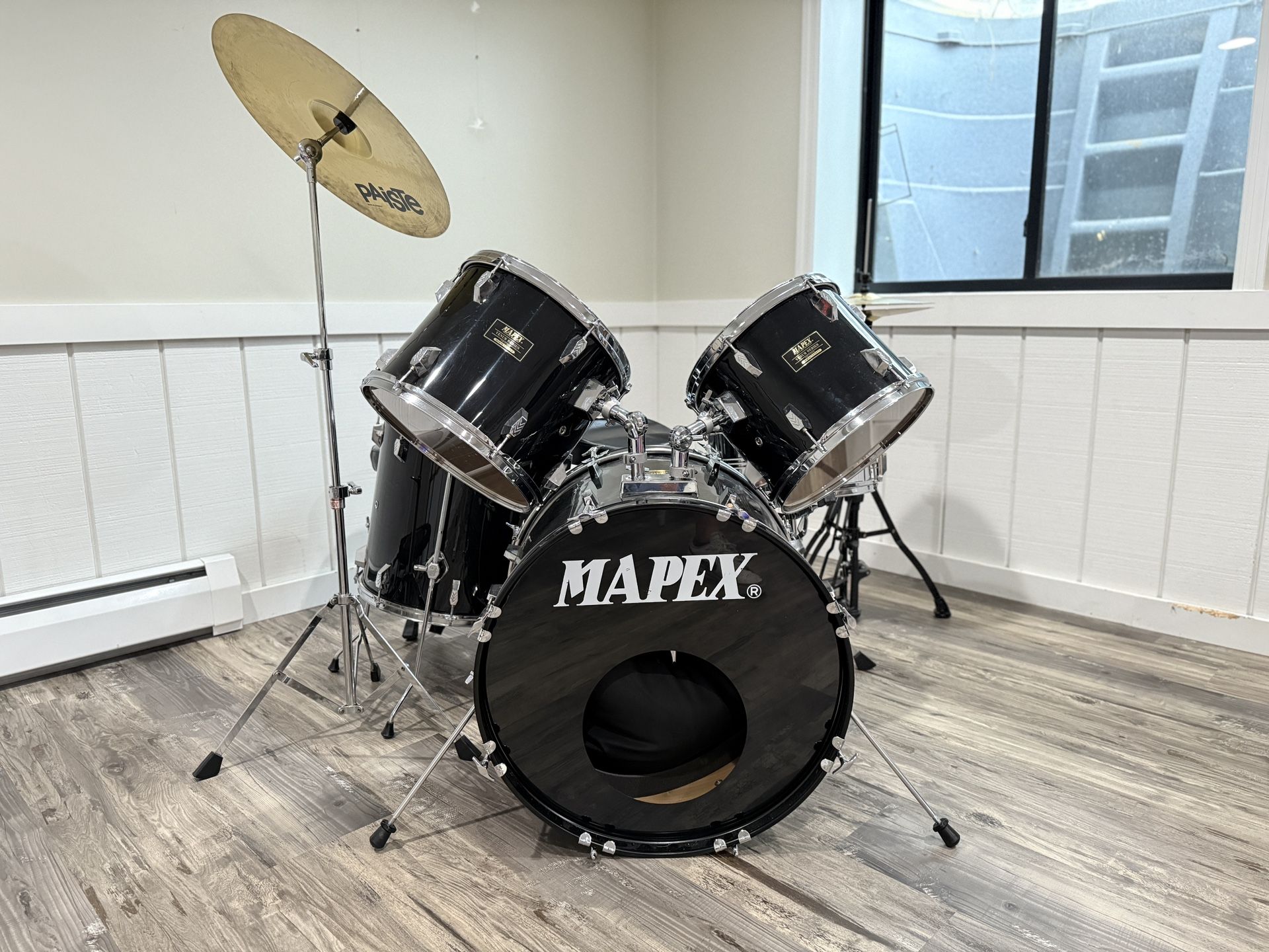 Mapex Venus Series 5-Piece Drum Kit – Great Condition - $500