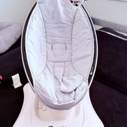 Gender Neutral 4 Moms Baby Swing 