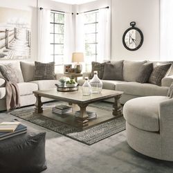 Brand New Ashley Soltren Sofa Loveseat Set 