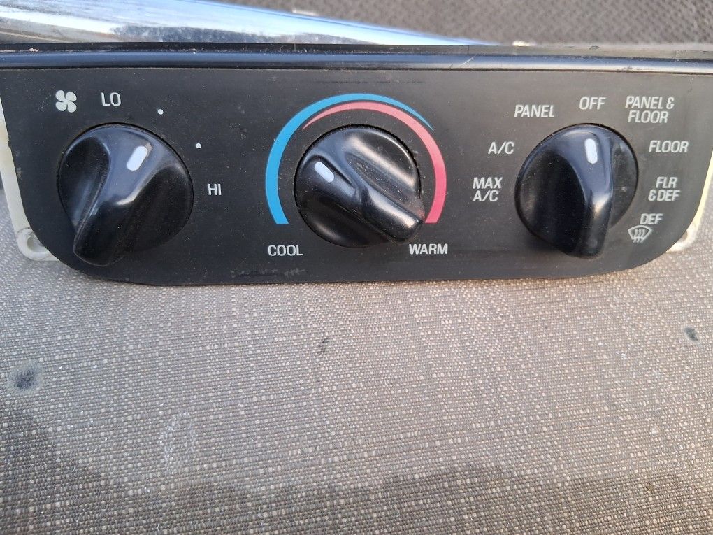 99 Ford F150 OEM Manual Climate Control