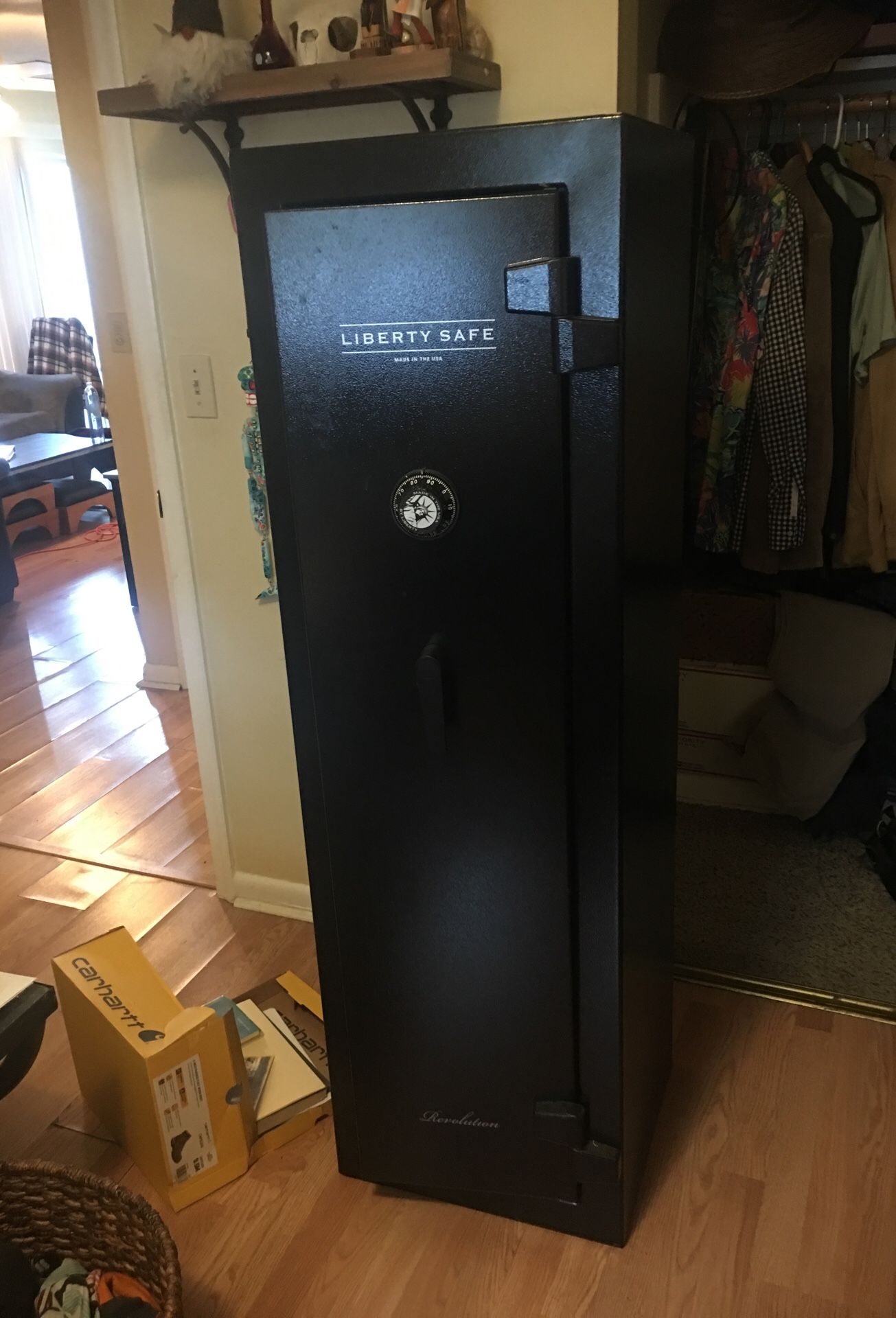 Liberty revolution 12 gun safe